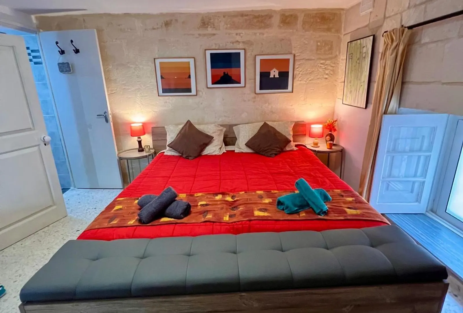 Ensuite Room With Private Kitchen In A Typical Maltese Townhouse Sliema 0*,  Malta