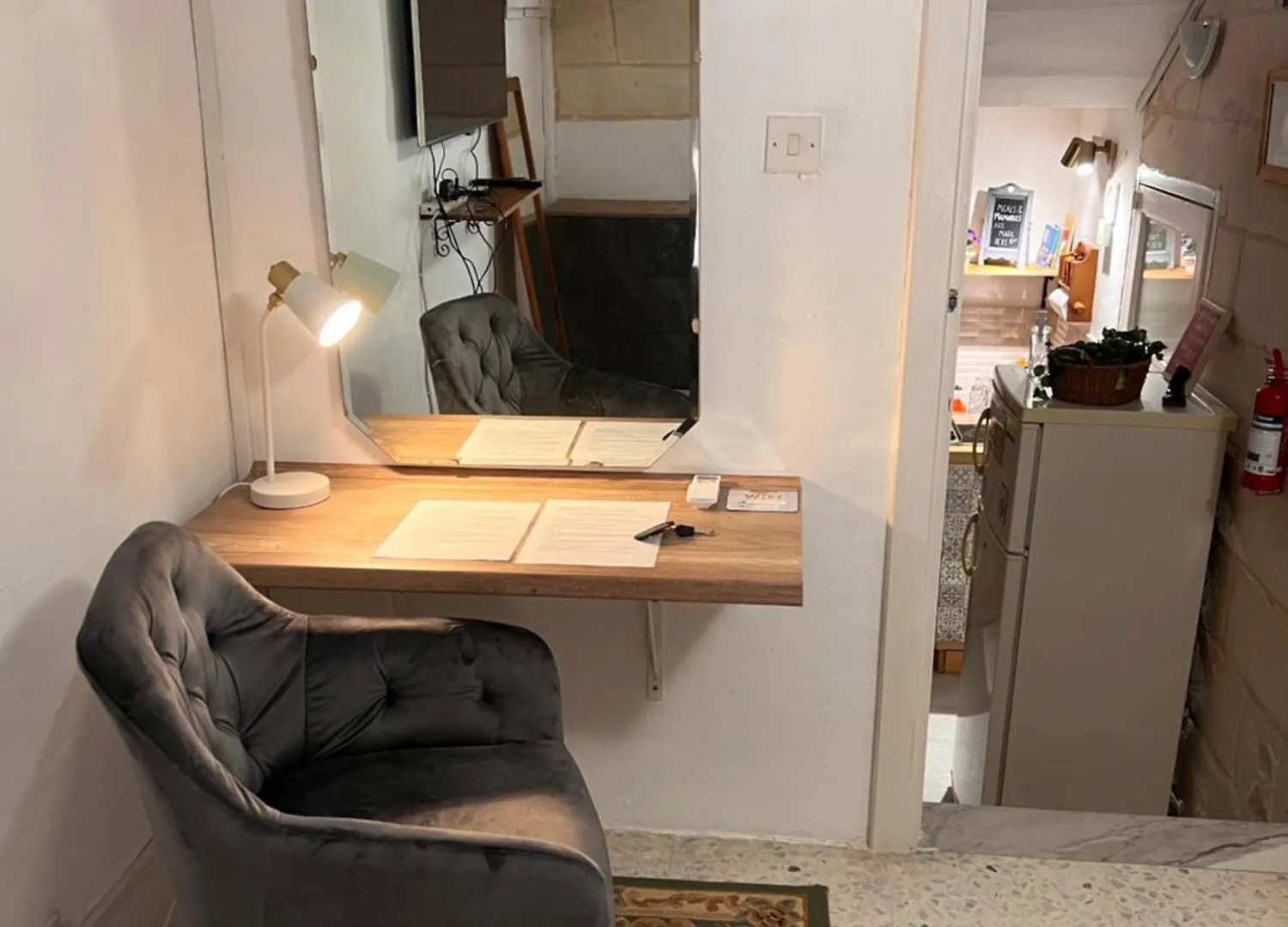 Ensuite Room With Private Kitchen In A Typical Maltese Townhouse Sliema 0*,